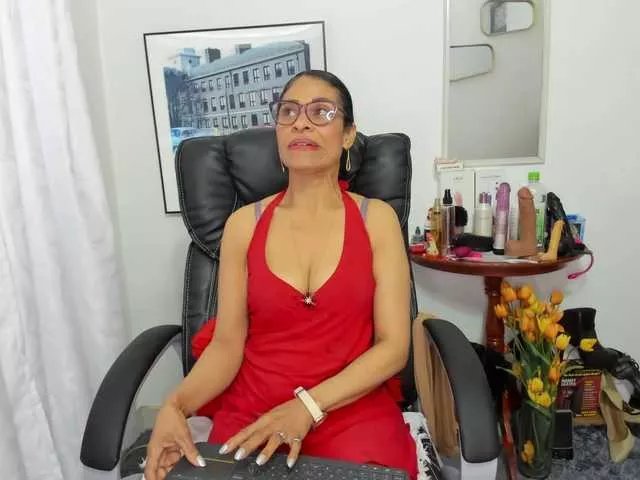 Freechat Aries-Mature on BongaCams