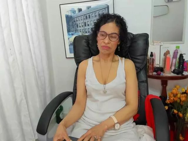 Freechat Aries-Mature on BongaCams