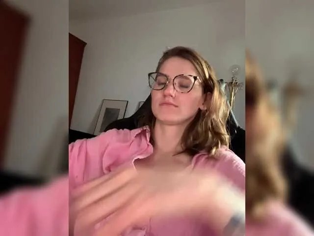 Freechat Asya-baby on BongaCams