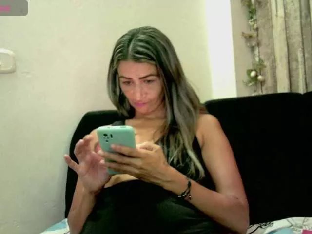 Freechat Celestee-1 on BongaCams