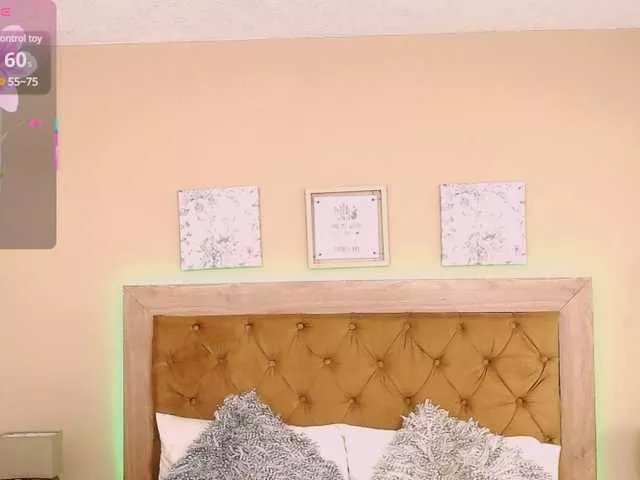 Freechat CristalLorents on BongaCams