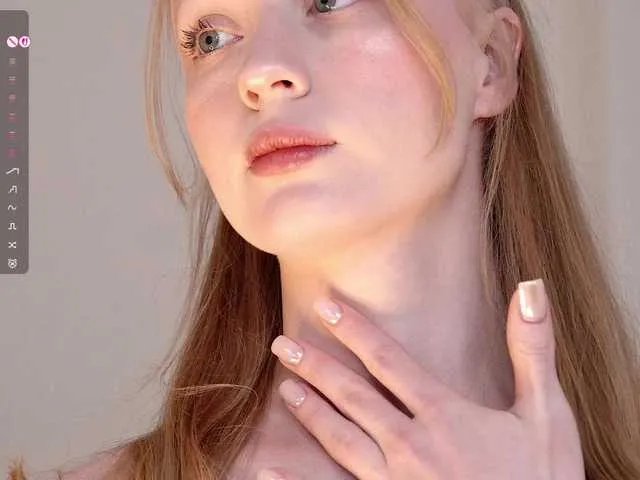 Freechat CuteShine on BongaCams