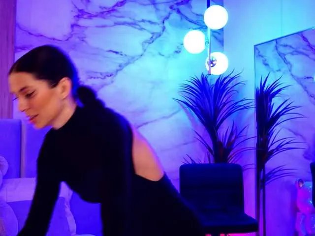 Freechat EllyLynn on BongaCams