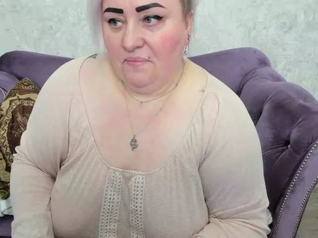 Freechat fashiona on BongaCams