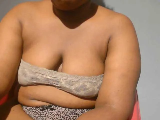 Freechat Freakyslut5 on BongaCams