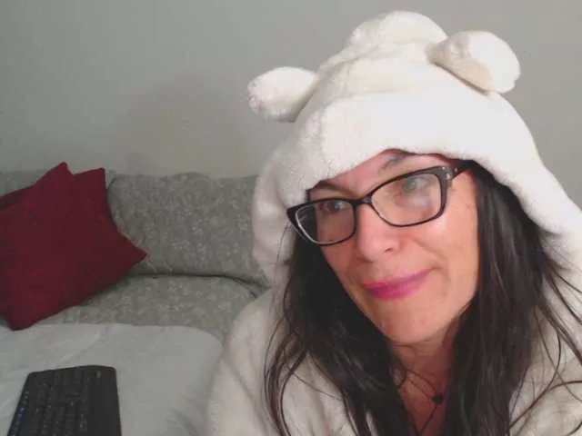 Freechat Ivannacrazy1 on BongaCams