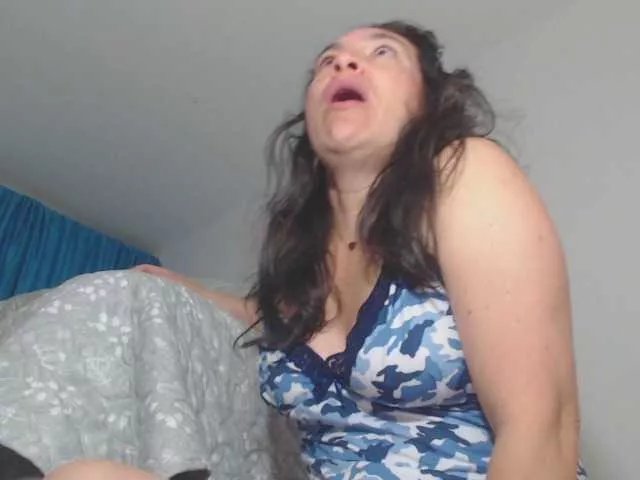 Freechat Ivannacrazy1 on BongaCams