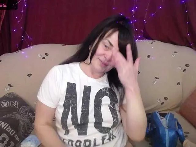 Freechat ladyzlata on BongaCams