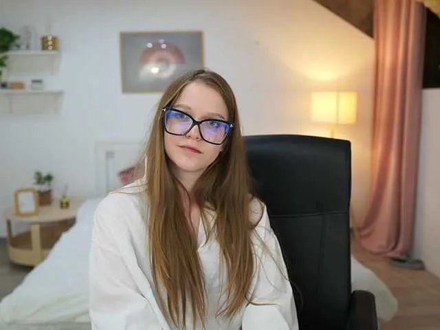 Freechat lisamccoy on BongaCams