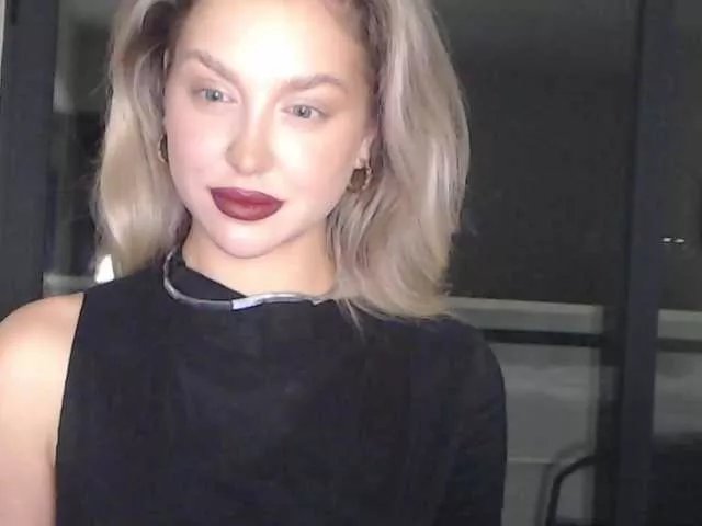 Freechat MistressX555 on BongaCams