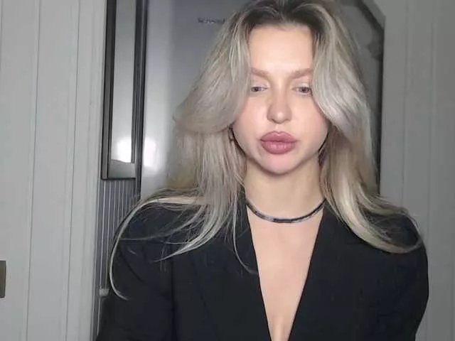 Freechat MistressX555 on BongaCams