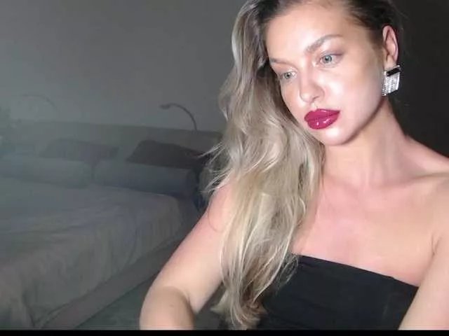 Freechat MistressX555 on BongaCams