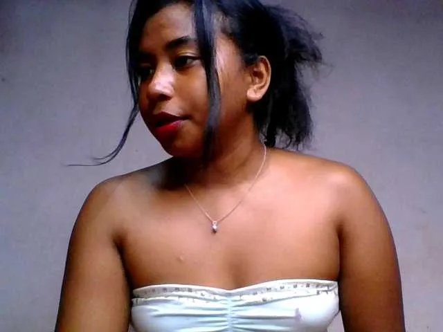 Freechat Pauliemarie on BongaCams