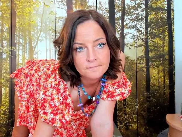 Freechat SatyneQueen on BongaCams