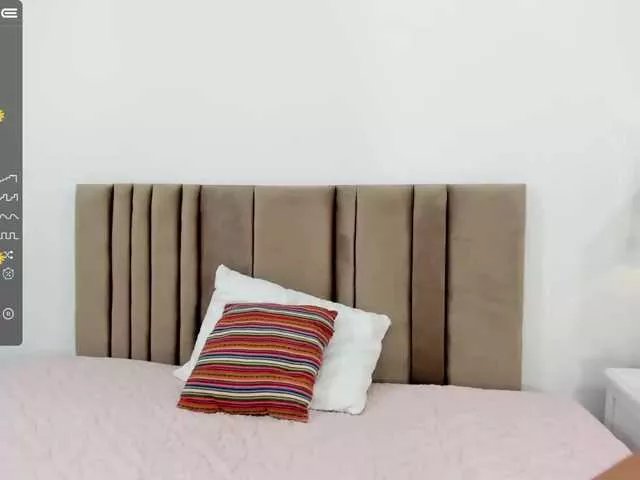 Freechat shann-a on BongaCams