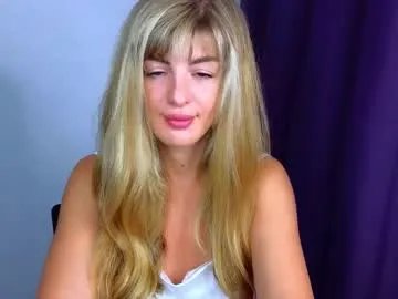 Away _comefeelme_ on Chaturbate