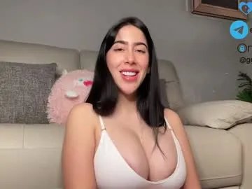 Freechat _gummies15 on Chaturbate