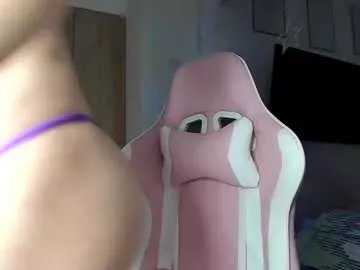 Freechat _gummies15 on Chaturbate