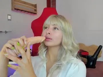 Freechat _hottie__ on Chaturbate