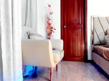 Freechat agathaa_white on Chaturbate