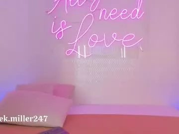 Away aleksandra_miller on Chaturbate