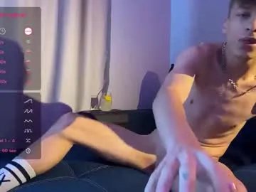 Freechat andytwinkkk on Chaturbate