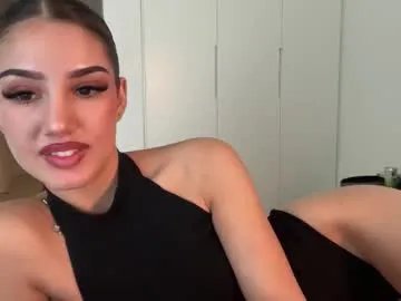 Freechat ava_delightt on Chaturbate