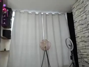 Freechat bellaodisea on Chaturbate