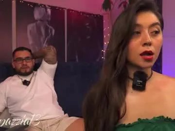 Freechat bellapazzia13 on Chaturbate