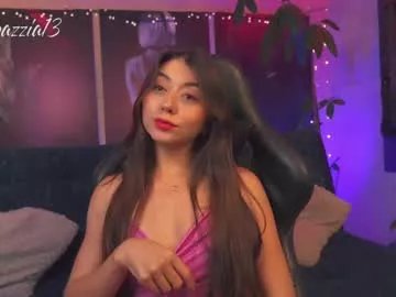 Freechat bellapazzia13 on Chaturbate