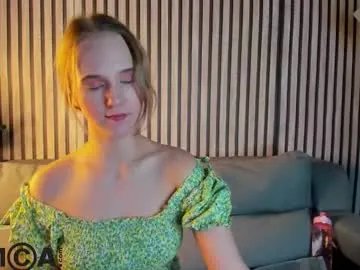 Freechat casey_sweeet on Chaturbate