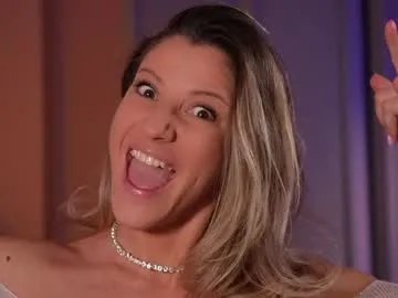 Freechat cathleenprecious on Chaturbate