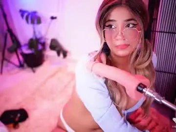 Freechat cherrygh_ on Chaturbate