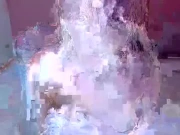 Freechat cristal_hills_19 on Chaturbate