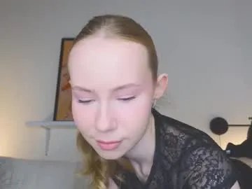 Freechat cuute_angell on Chaturbate