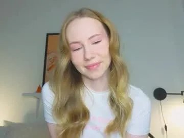 Freechat cuute_angell on Chaturbate