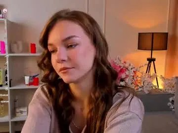 Freechat cwenbrayton on Chaturbate