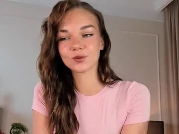 Freechat cwenbrayton on Chaturbate