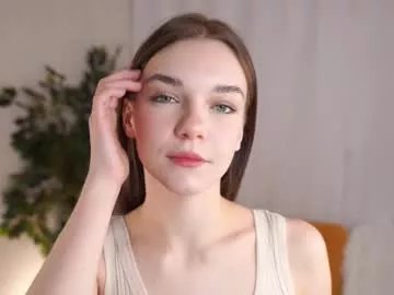 Freechat cwenbrayton on Chaturbate