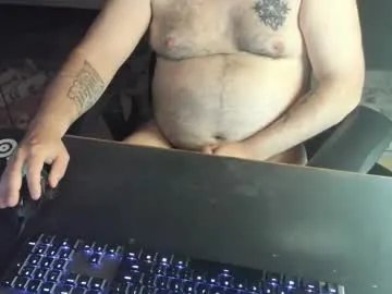 Freechat dadbodfatrod on Chaturbate