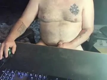 Freechat dadbodfatrod on Chaturbate