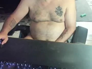 Freechat dadbodfatrod on Chaturbate