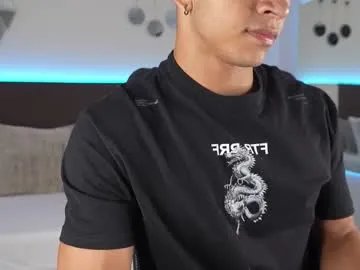 Freechat danteestone on Chaturbate