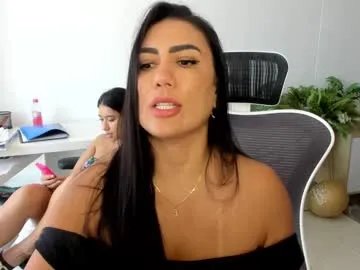 Freechat emillybrowm on Chaturbate