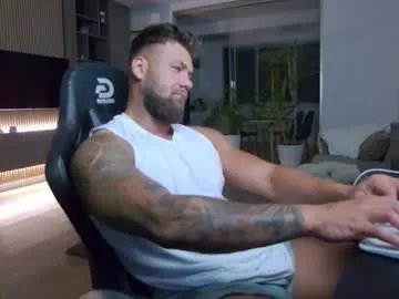 Freechat enrikoblue on Chaturbate