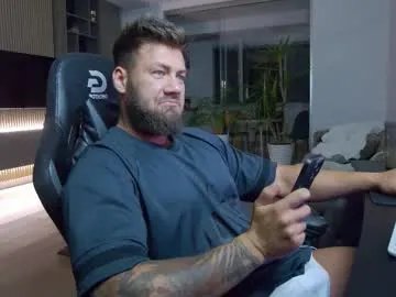 Freechat enrikoblue on Chaturbate