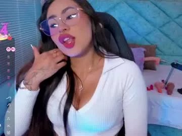 Freechat eveline_figeroa on Chaturbate