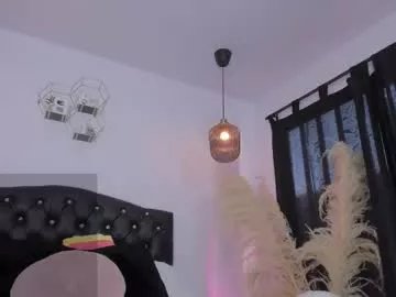 Freechat gabyrhodes on Chaturbate