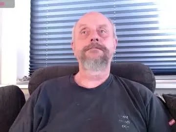 Freechat hardmrlazy on Chaturbate