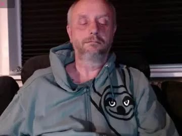 Freechat hardmrlazy on Chaturbate